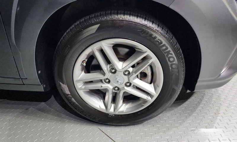 Hyundai Kona Gasoline 1.6 Turbo 2WD Modern, снимка 5 - Автомобили и джипове - 52112819