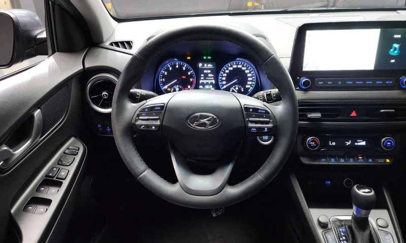 Hyundai Kona Gasoline 1.6 Turbo 2WD Modern, снимка 13 - Автомобили и джипове - 52112819