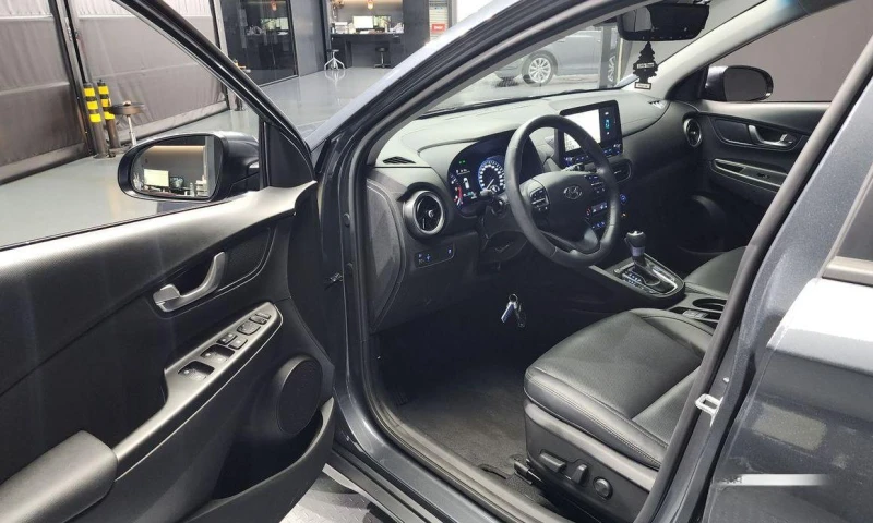Hyundai Kona Gasoline 1.6 Turbo 2WD Modern, снимка 10 - Автомобили и джипове - 52112819
