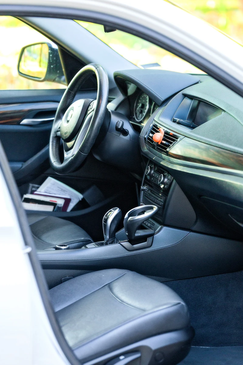 BMW X1, снимка 10 - Автомобили и джипове - 52283830