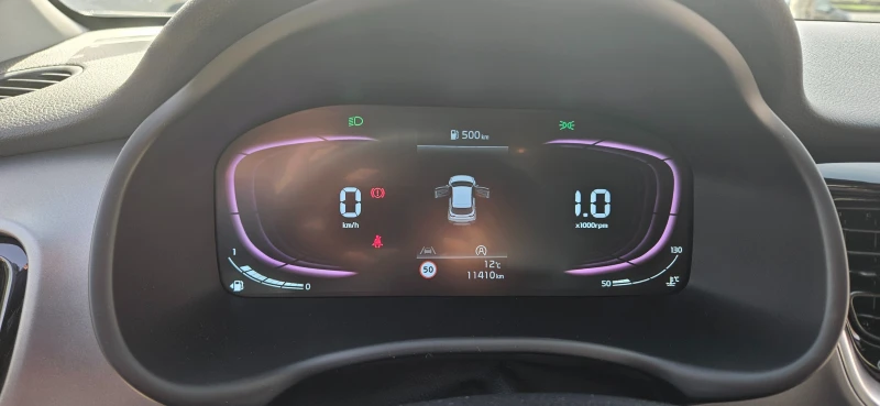 Kia Stonic, снимка 13 - Автомобили и джипове - 52597877