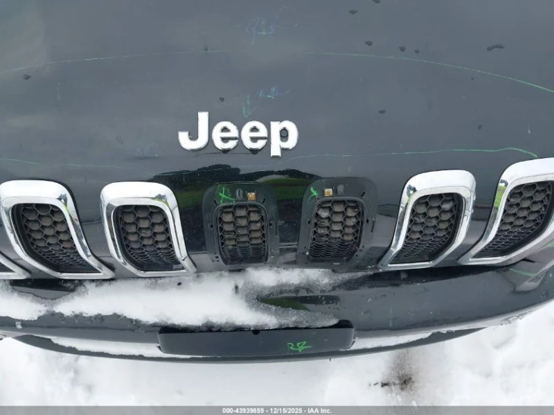 Jeep Cherokee 3.2L V-6 DOHC, 271HP 4X4 Drive, снимка 6 - Автомобили и джипове - 52915363