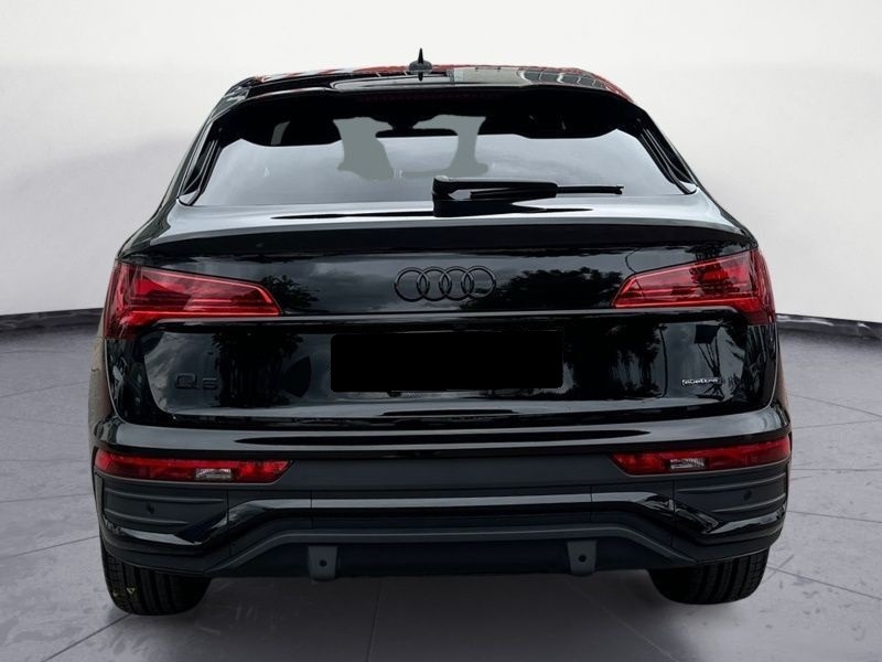Audi Q5 40TDI Sportback = S-line= Black Optic Plus Гаранци, снимка 2 - Автомобили и джипове - 46348261