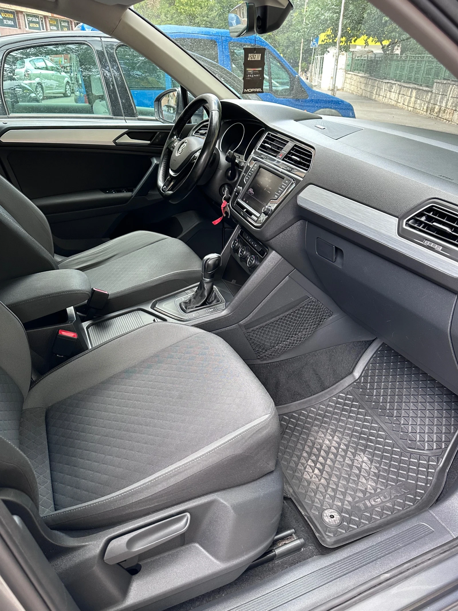 VW Tiguan 2.0TDI 7 DSG/ / Car Play/   | Mobile.bg   12