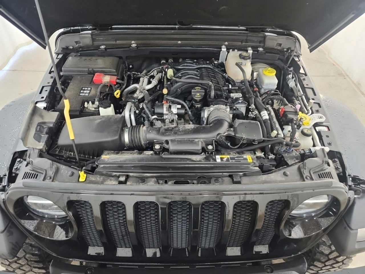 Jeep Wrangler *  *    *   *  | Mobile.bg   15