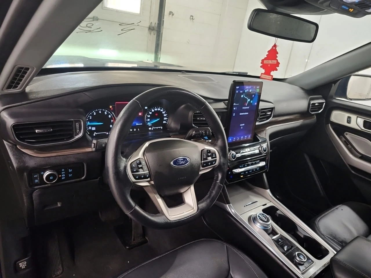 Ford Explorer * АВТО КРЕДИТ* ЦЕНА ДО БГ * Сервизна история *  - изображение 8