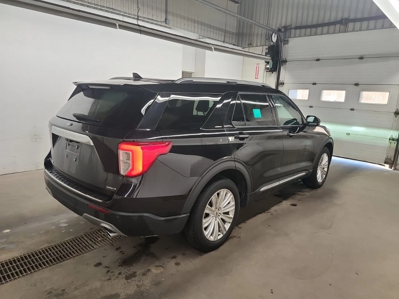 Ford Explorer * АВТО КРЕДИТ* ЦЕНА ДО БГ * Сервизна история *  - изображение 4