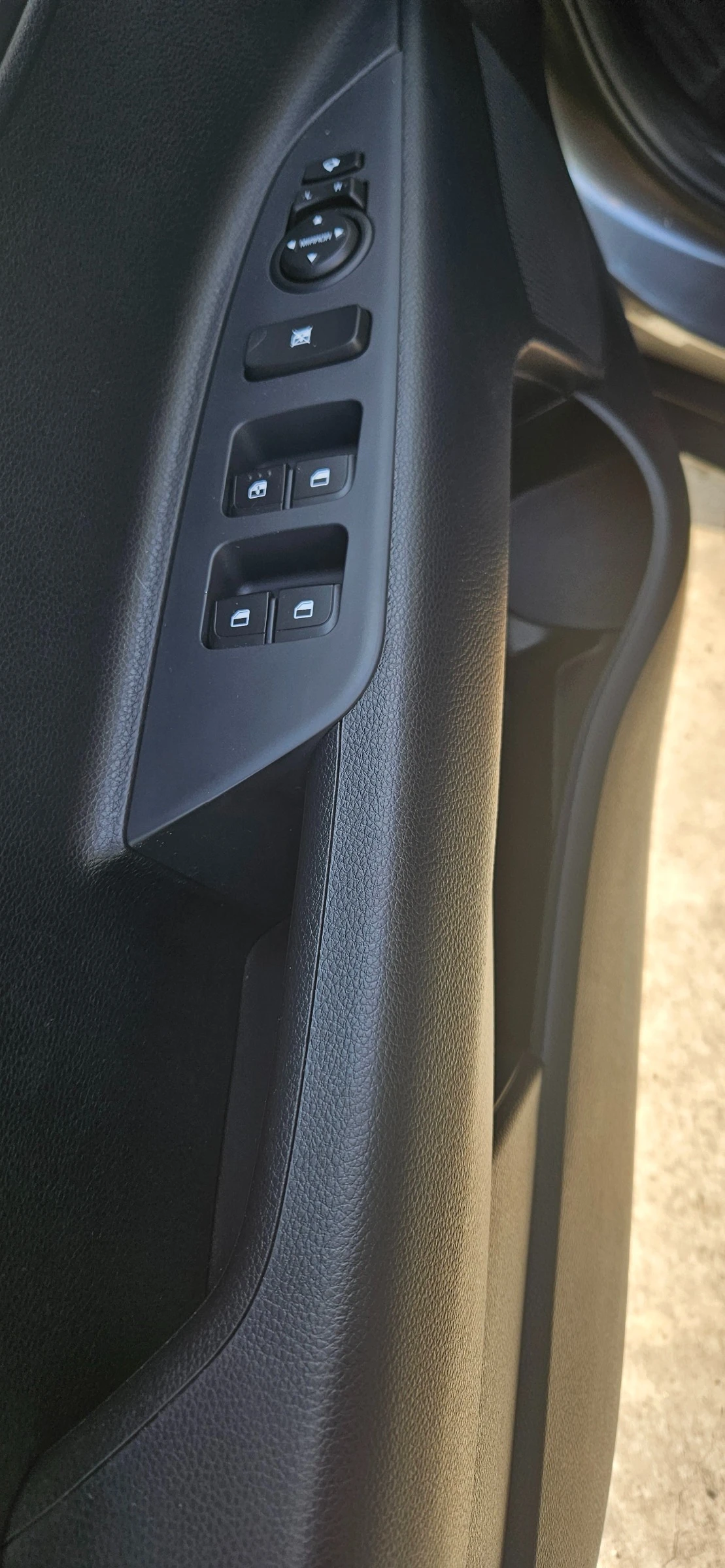 Kia Stonic | Mobile.bg � ����������� 15