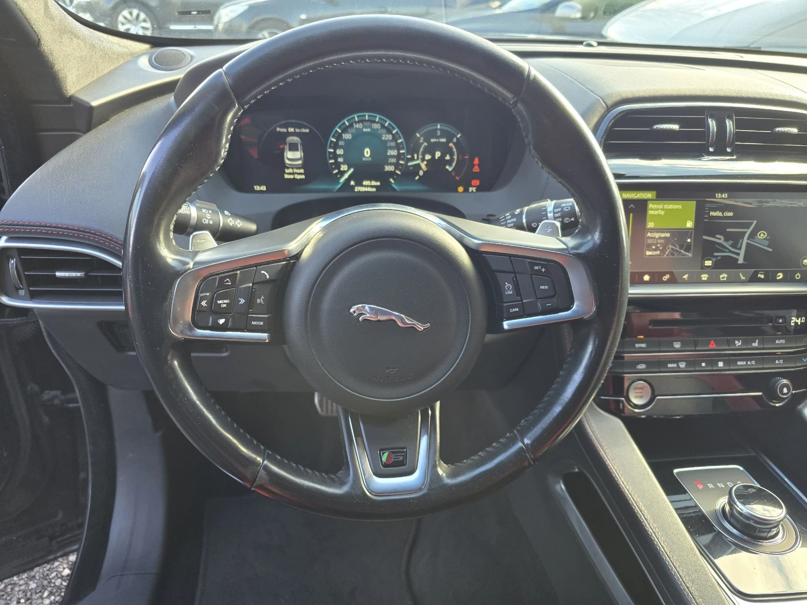 Jaguar F-PACE S/R-DYNAMIC/300 - изображение 9