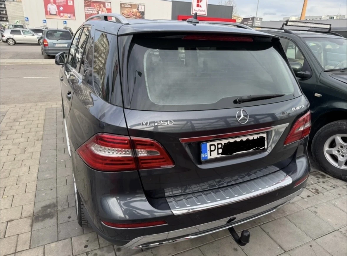 Mercedes-Benz ML 250 AMG, снимка 6 - Автомобили и джипове - 54149228