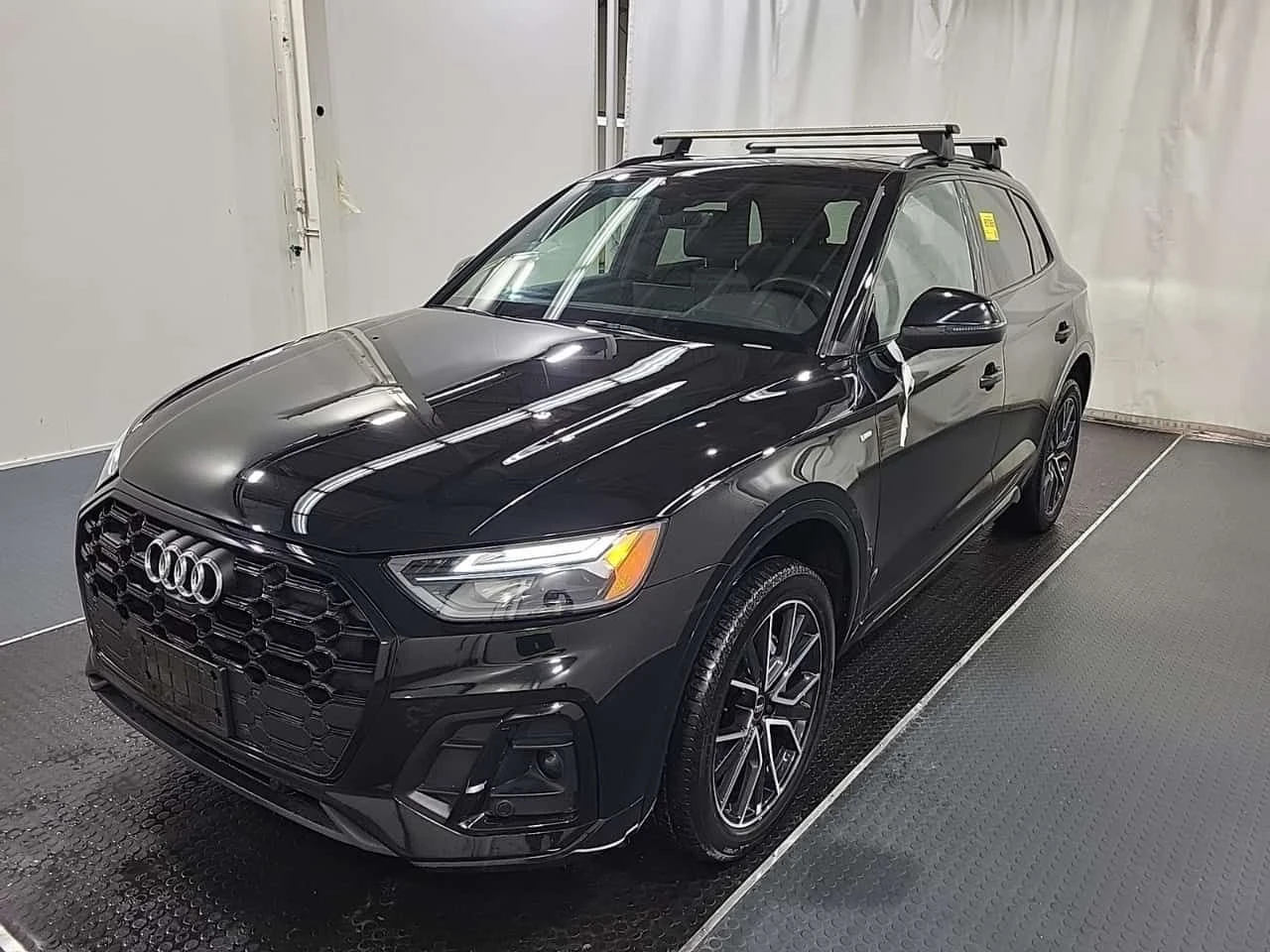 Audi Q5 PROGRESSIV| 360 КАМЕРИ| ДИСТРОНИК| ПАНОРАМА| ПАМЕТ