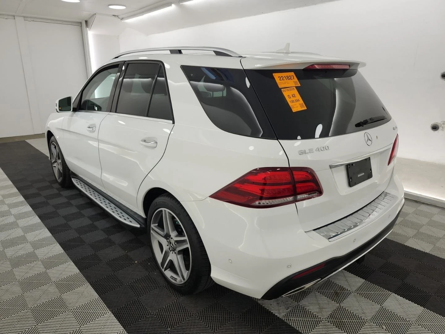 Mercedes-Benz GLE 400 2018 4Matic* AMG Line * Pano* Blind Spot, снимка 3 - Автомобили и джипове - 54679164