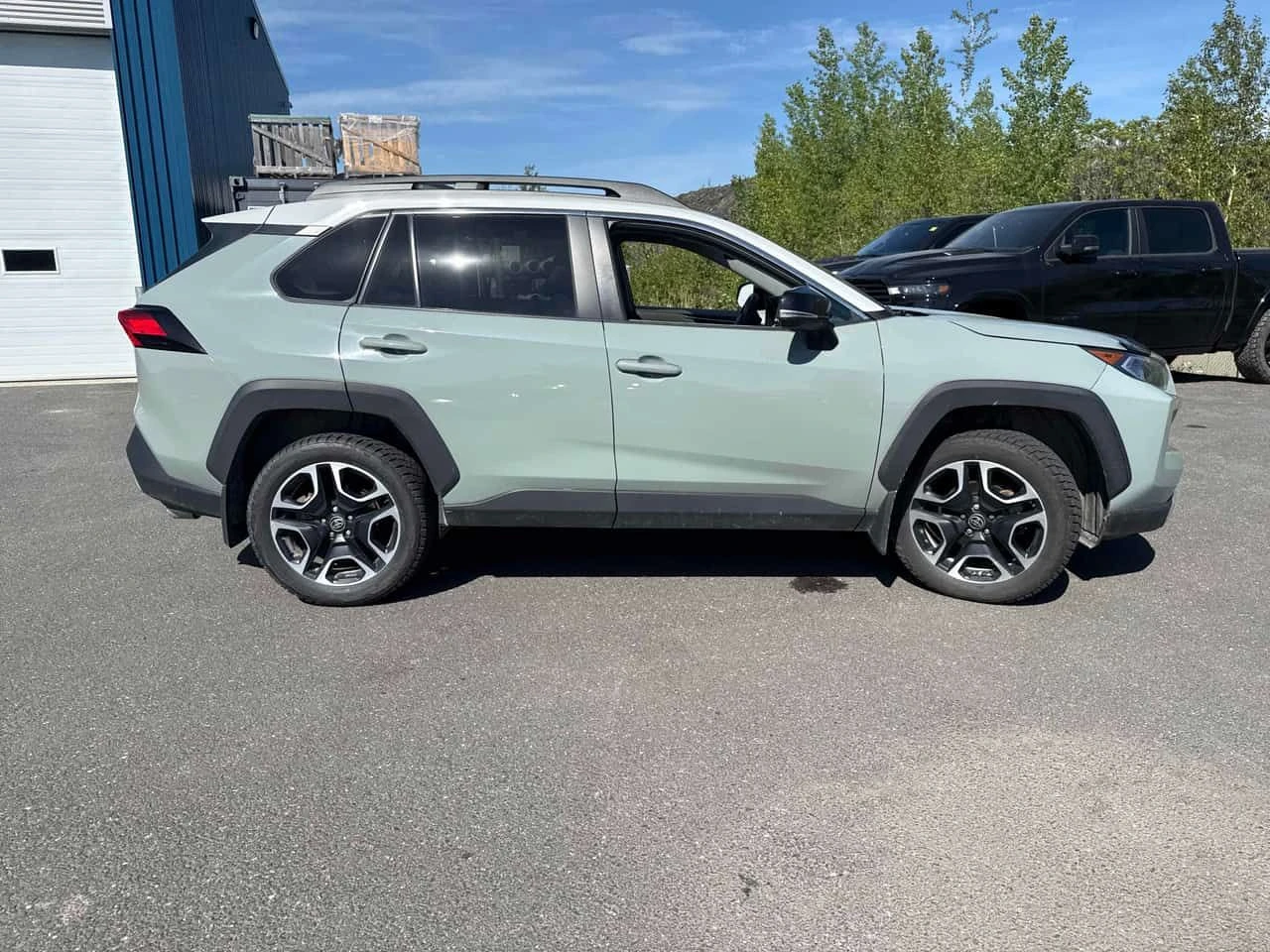 Toyota Rav4 * Trail * ОБДУХВАНЕ * ДИСТРОНИК * 2 КЛЮЧА, снимка 3 - Автомобили и джипове - 54841046