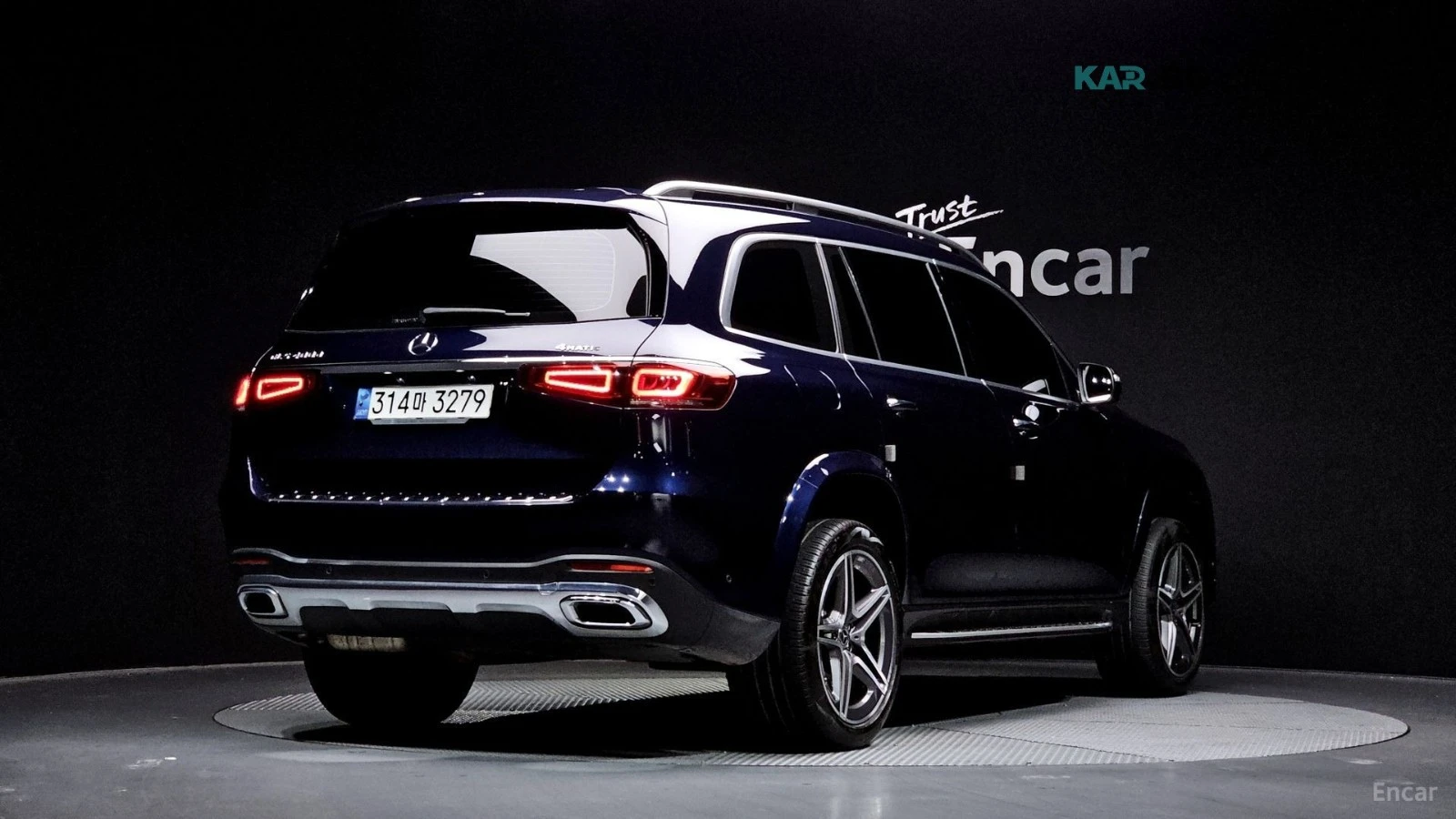 Mercedes-Benz GLS 400 D* 4MATIC* КОЖА* ПОДГРЕВ* ОБДУХВ* BURMASTER* PANO*, снимка 2 - Автомобили и джипове - 55775454