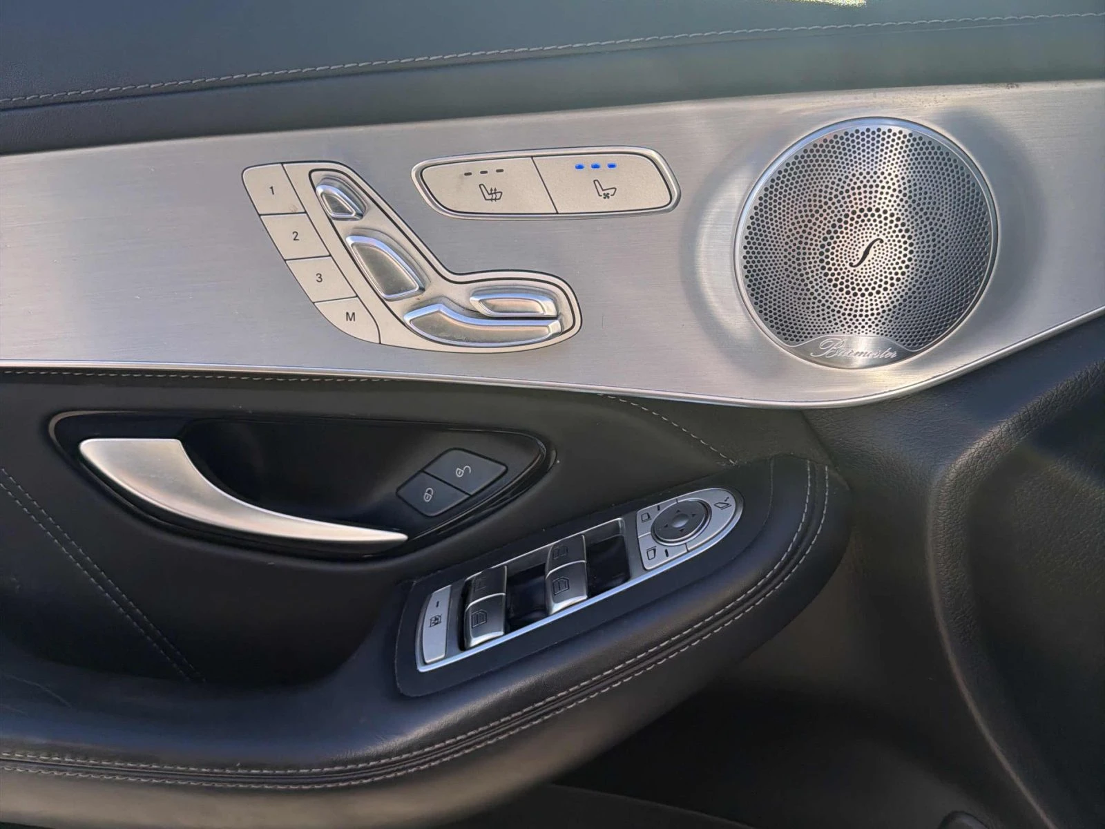 Mercedes-Benz GLC 63 AMG Burmester* 360* PPF* HUD* Обдух, снимка 10 - Автомобили и джипове - 56203862