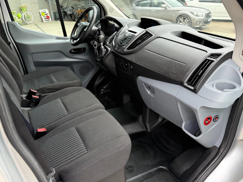 Ford Transit 2.2TDCI Климатик L2H2 , снимка 10 - Бусове и автобуси - 53455182