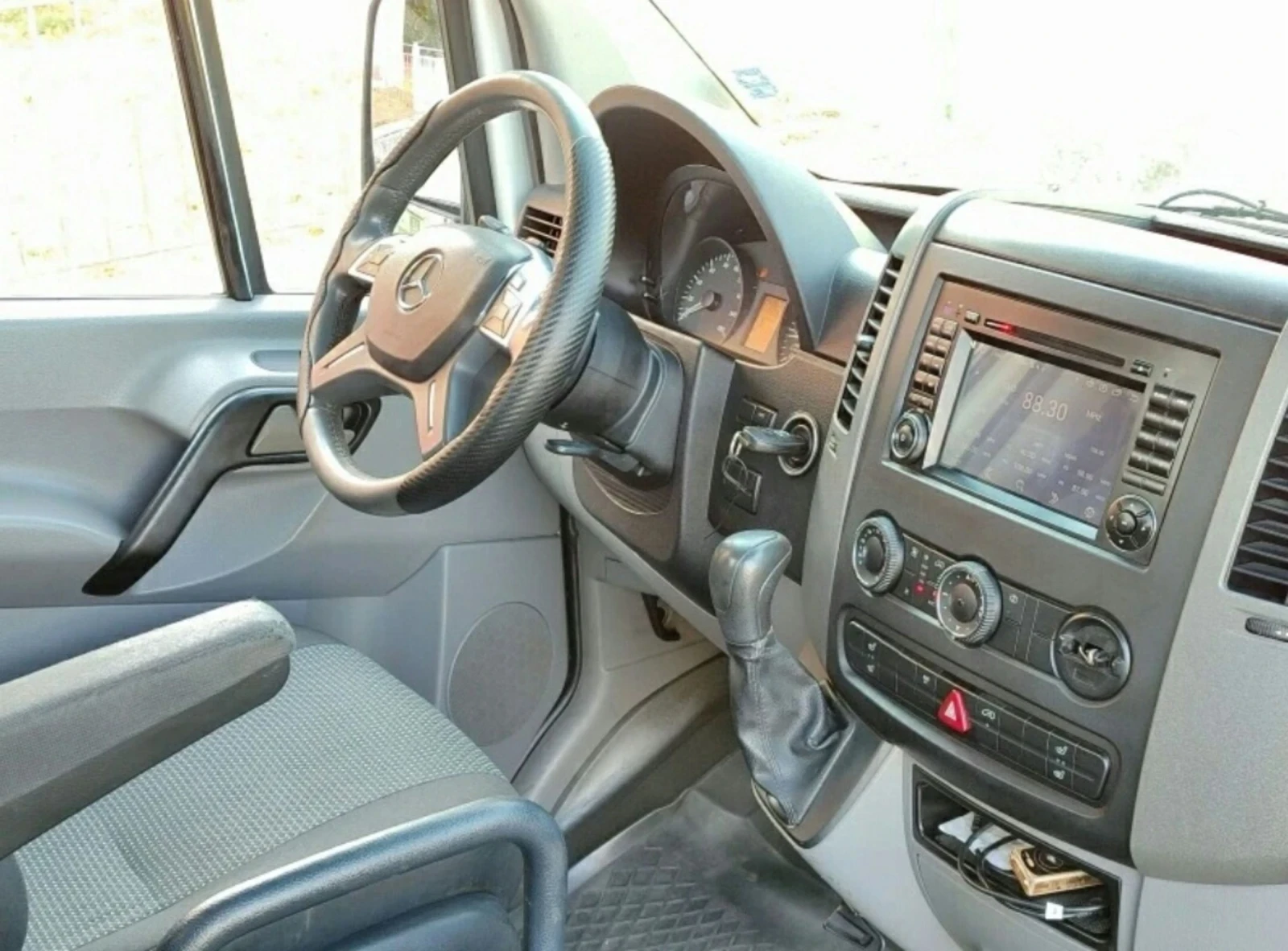 Mercedes-Benz Sprinter 316 Пътна помощ бензин-газ автомат - изображение 7