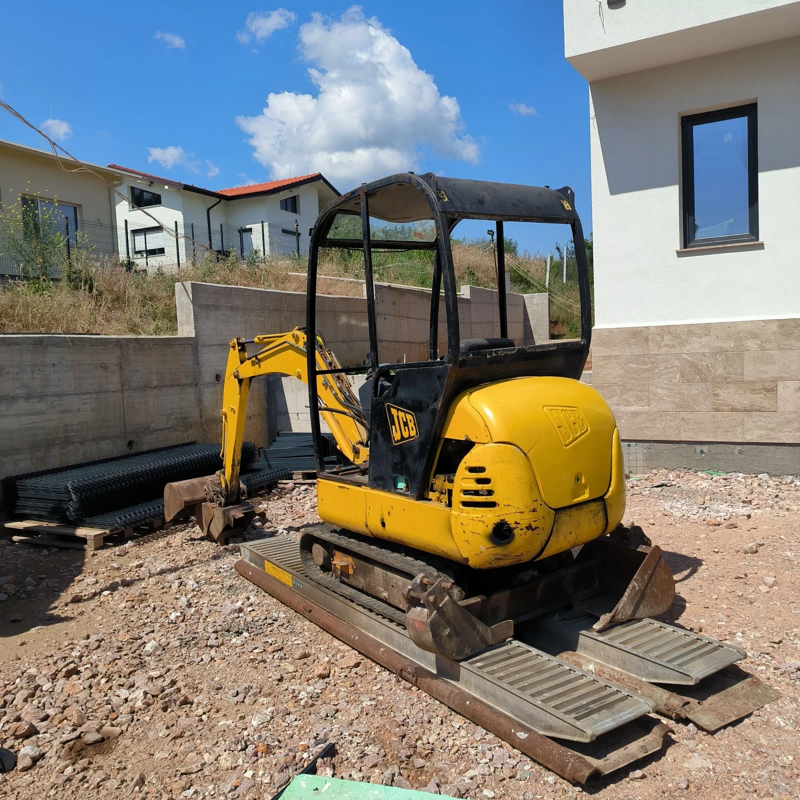 Багер JCB 8015, снимка 3 - Индустриална техника - 54966981