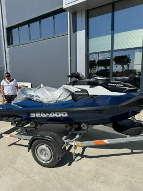 Джет Bombardier Sea Doo GTX 300 Limited 2024, снимка 1 - Воден транспорт - 46960579