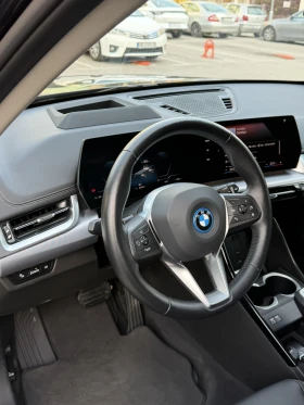 BMW iX1, снимка 11