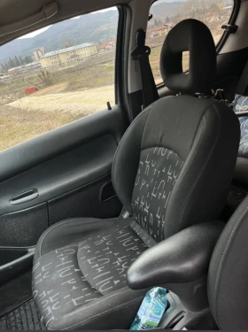 Peugeot 206 2.0 HDI 90, снимка 8