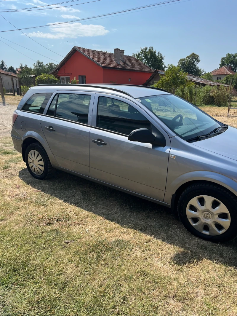 Opel Astra, снимка 2 - Автомобили и джипове - 46995078