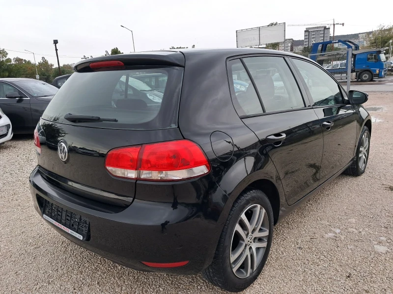 VW Golf 1.6i 102к.с, СТАРИЯ МОТОР, 180000км, НАВИГАЦИЯ , снимка 6 - Автомобили и джипове - 47427072