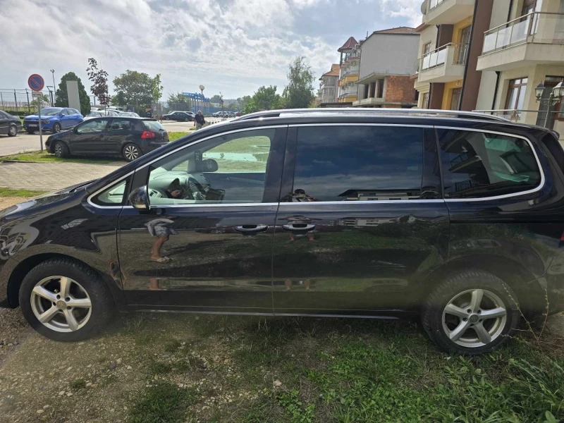 VW Sharan, снимка 4 - Автомобили и джипове - 48014601