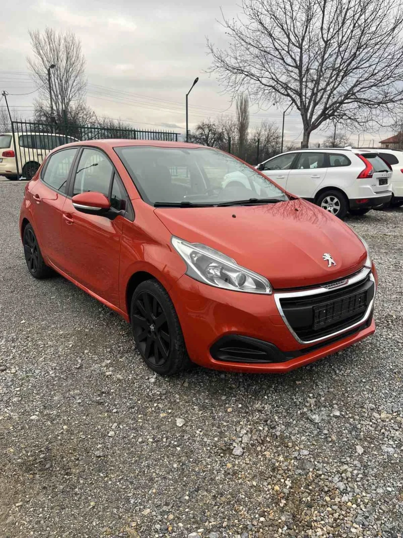 Peugeot 208 1.2 i euro6, снимка 2 - Автомобили и джипове - 48129707