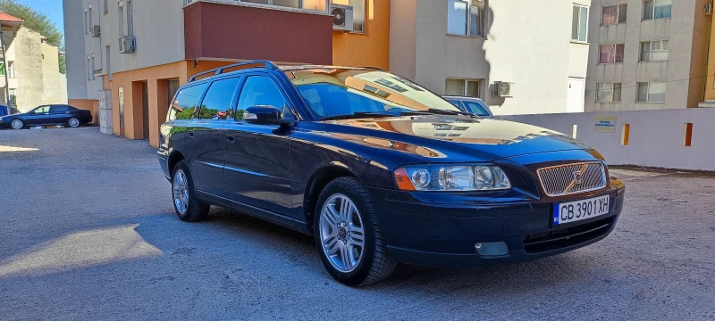 Volvo V70 2.4i bifuel, снимка 4 - Автомобили и джипове - 48412759