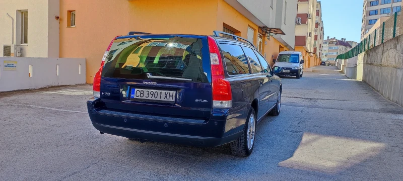 Volvo V70 2.4i bifuel, снимка 3 - Автомобили и джипове - 48412759