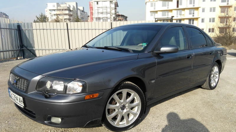 Volvo S80 2.5T Ръчна, снимка 3 - Автомобили и джипове - 51488978