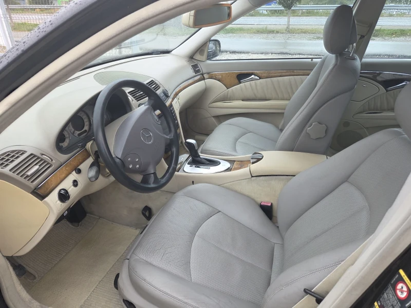 Mercedes-Benz E 220 Avantgarde* automat* , снимка 7 - Автомобили и джипове - 51963397