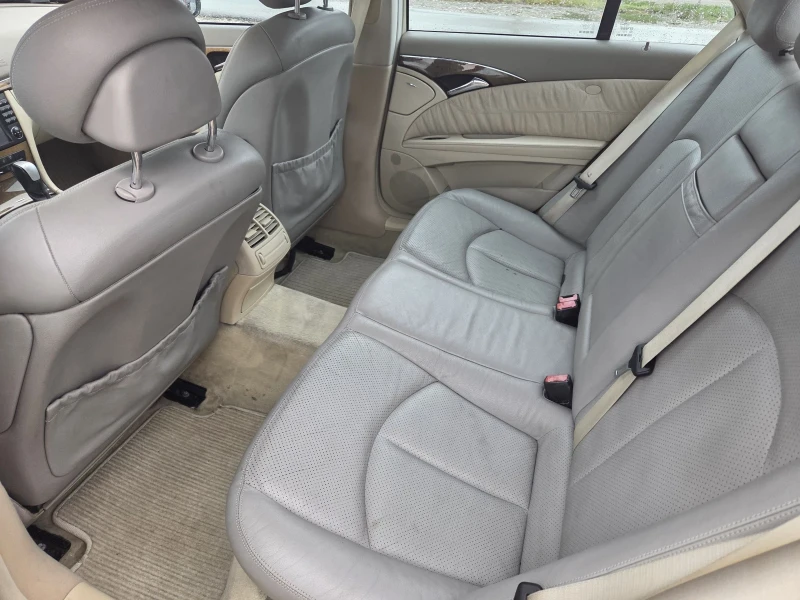 Mercedes-Benz E 220 Avantgarde* automat* , снимка 8 - Автомобили и джипове - 51963397
