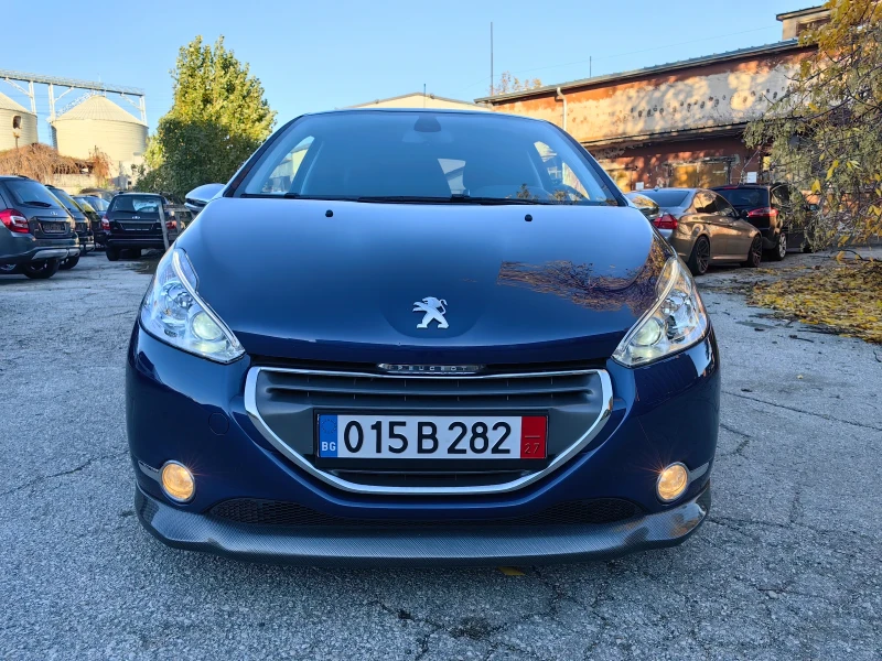 Peugeot 208 1.4 бензин 95 кс, Евро 5, Климатроник, Отлично 