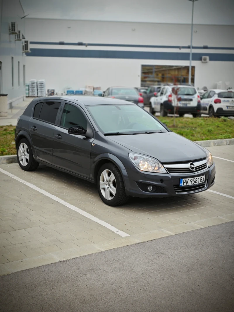 Opel Astra 1.7 , снимка 2 - Автомобили и джипове - 52704691