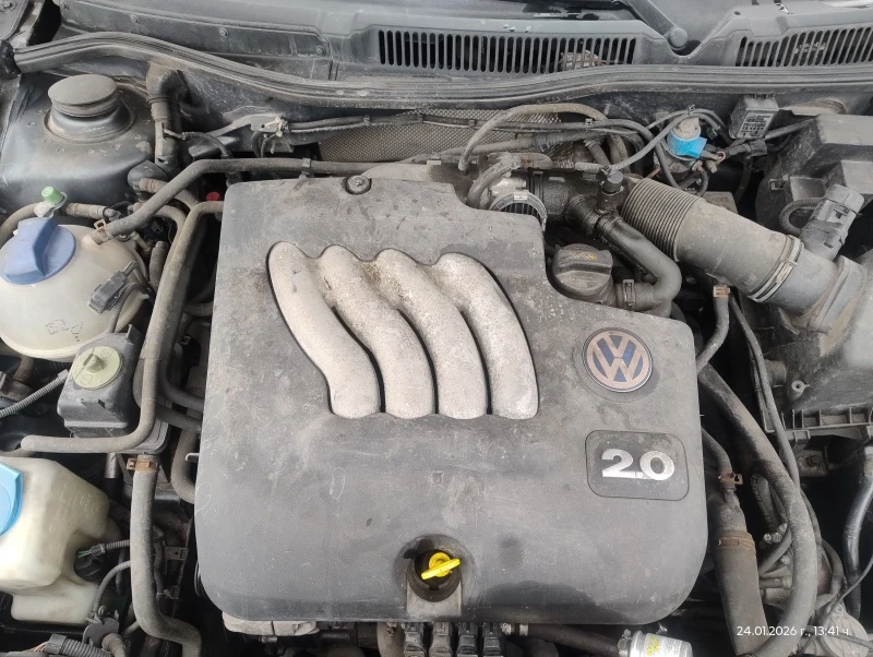 VW Bora 2.0газ автоматик, снимка 12 - Автомобили и джипове - 53376000