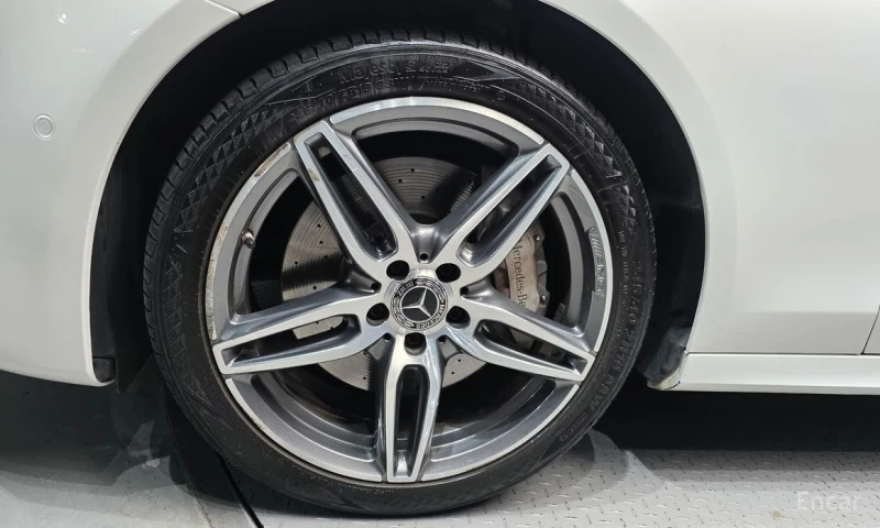 Mercedes-Benz E 350, снимка 5 - Автомобили и джипове - 53004425