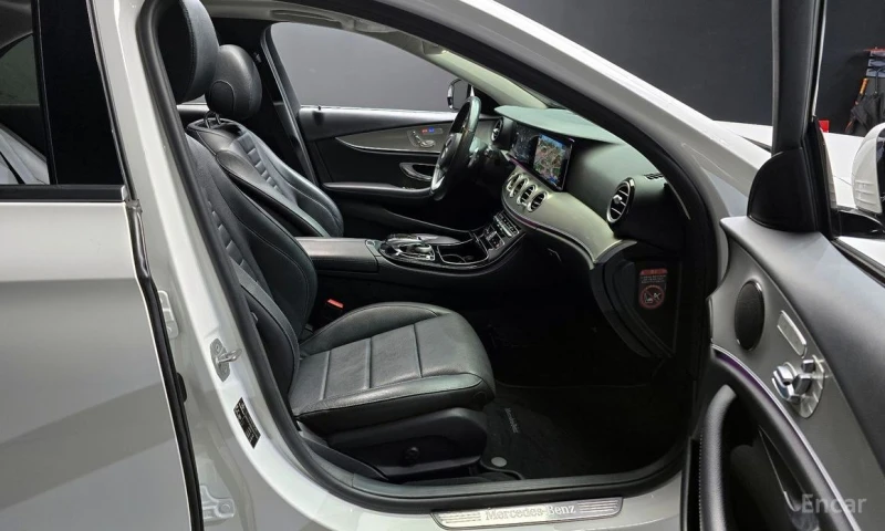 Mercedes-Benz E 350, снимка 10 - Автомобили и джипове - 53004425