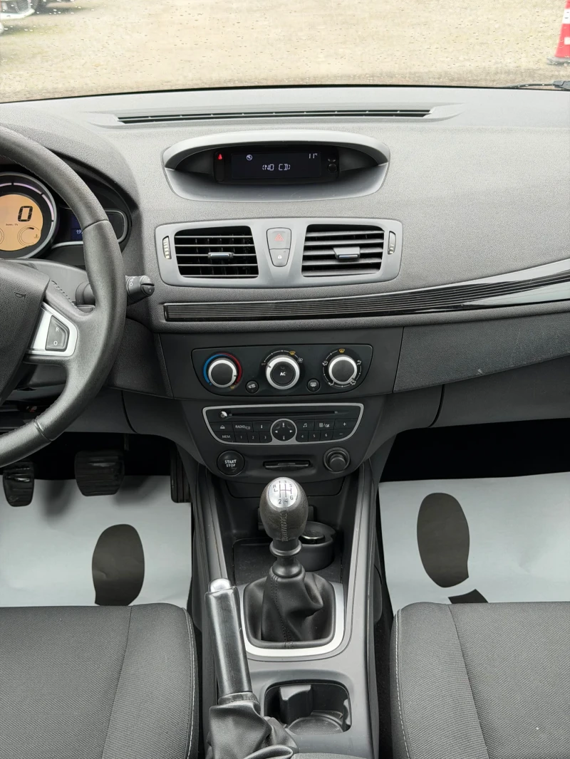 Renault Megane 1.5 dCI Зимни гуми, снимка 10 - Автомобили и джипове - 53021917