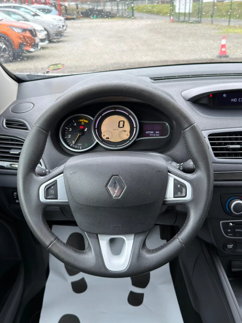 Renault Megane 1.5 dCI Зимни гуми, снимка 11 - Автомобили и джипове - 53021917