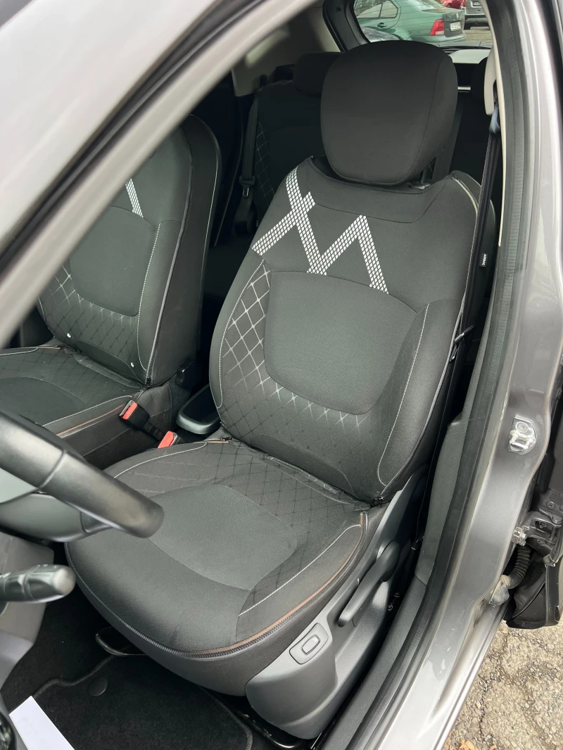 Renault Captur 1.2TCe Keyless Go Navi Kamera, снимка 12 - Автомобили и джипове - 53357839