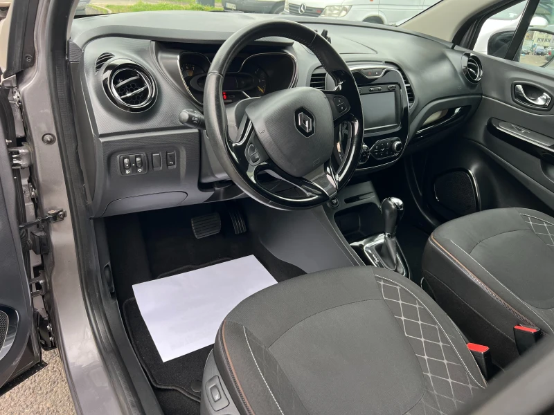 Renault Captur 1.2TCe Keyless Go Navi Kamera, снимка 11 - Автомобили и джипове - 53357839
