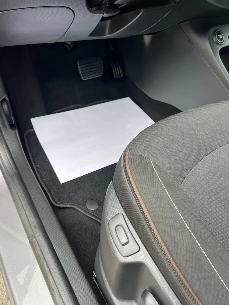 Renault Captur 1.2TCe Keyless Go Navi Kamera, снимка 13 - Автомобили и джипове - 53357839