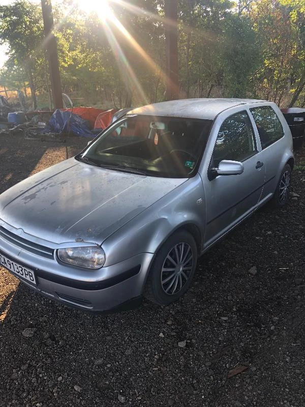 VW Golf 1.4 16v, снимка 2 - Автомобили и джипове - 46964059