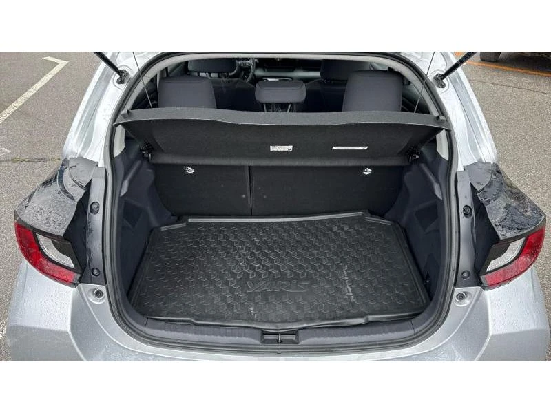 Toyota Yaris 1.5 HSD LIGHT - изображение 10