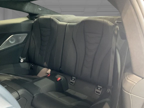 BMW 850 i M Coupe xDrive = M Aerodynamics = �������� | Mobile.bg � ����������� 10