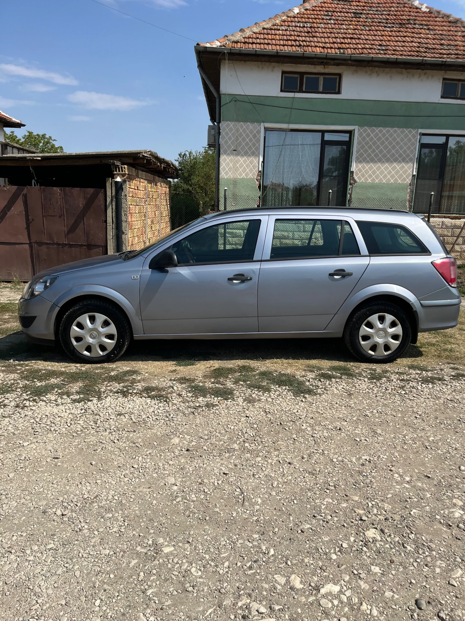 Opel Astra, снимка 1