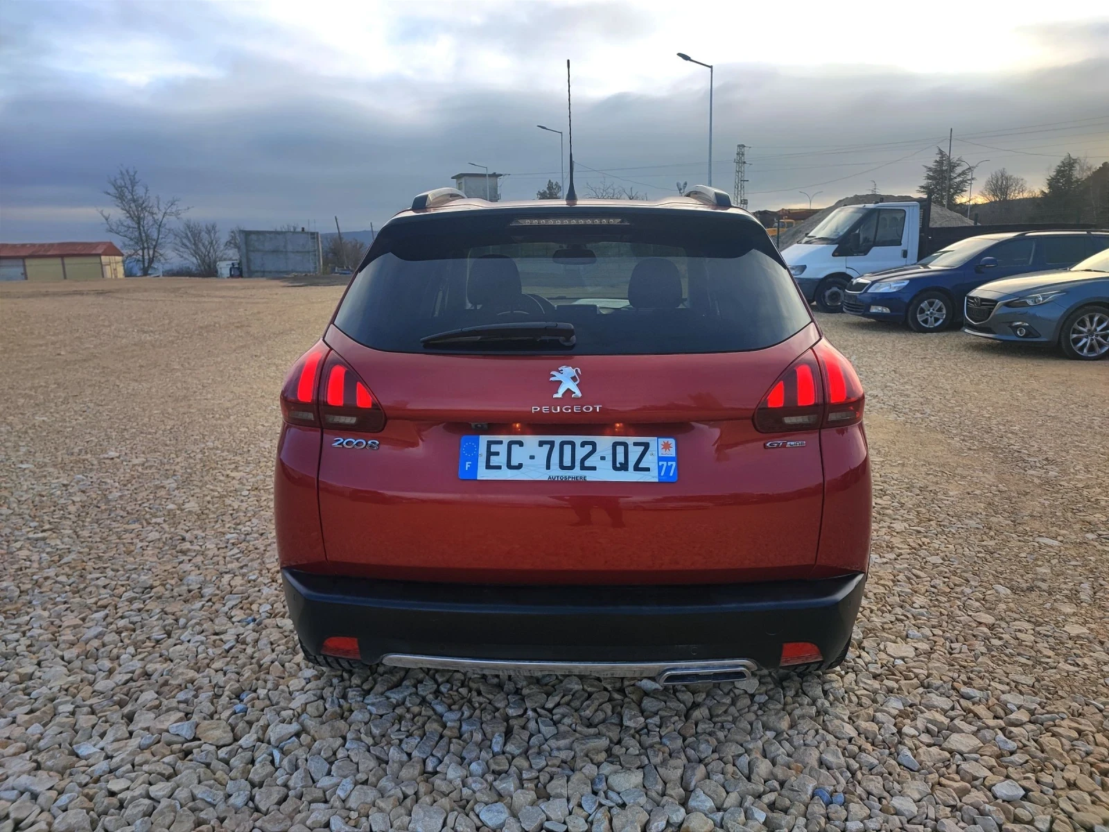 Peugeot 2008 1.2 e-THP GT Line - изображение 7