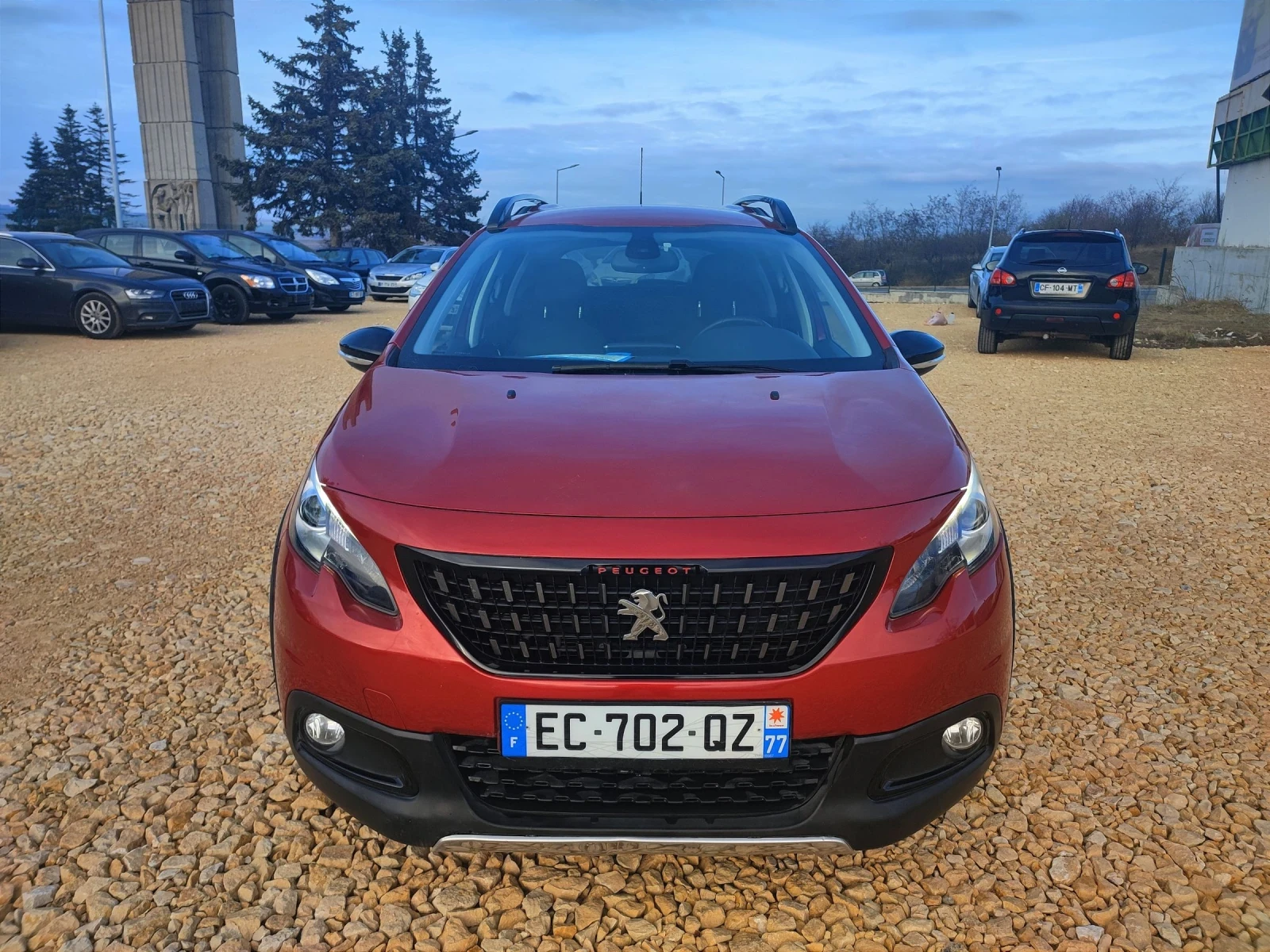 Peugeot 2008 1.2 e-THP GT Line - изображение 2